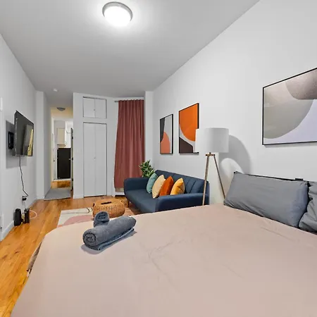 Monthly Nyc Rentals- Radiant Studio Apartment New York