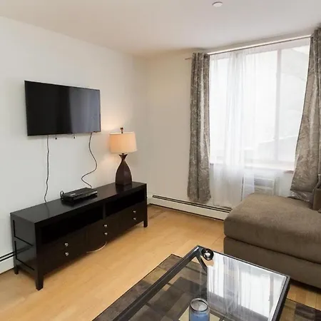 Modern And Comfy 3 Bedroom Unit New York