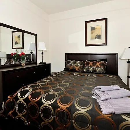 Modern And Comfy 3 Bedroom Unit * New York