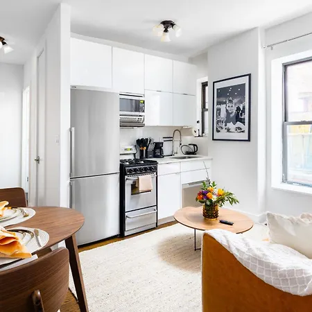 Stylish 2bedroom In Manhattan