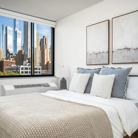 Beautifully Furnished 2br 1bath Apartment *
