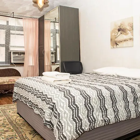 Apartment Monthly Nyc Rentals- Gorgeous 3 Bedroom Unit