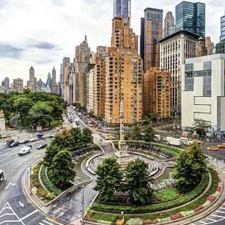Apartment Suite With Private Kitchen And Bathroom In Times Square Central Park - Sleeps 4!