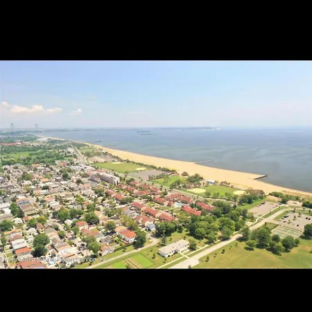 Island House Sea View
