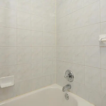 Apartment Monthly Nyc Rentals- Perfect 3 Bedroom Unit *