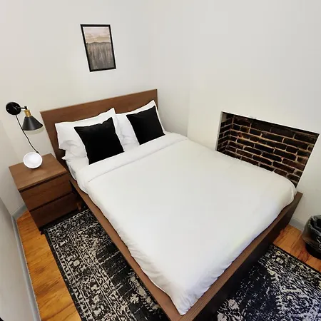 Monthly Nyc Rentals- Perfect 3 Bedroom Unit * New York