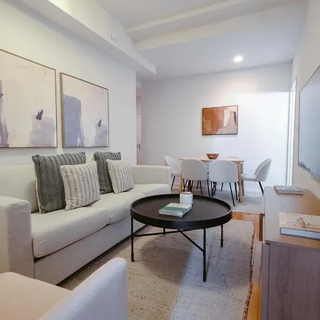Spacious & Charmy 3bdr & 1 Bth Downtown Manhattan Apartment