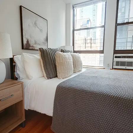 Spacious & Charmy 3bdr & 1 Bth Downtown Manhattan *