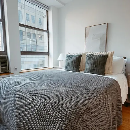 Spacious & Charmy 3bdr & 1 Bth Downtown Manhattan Apartment *