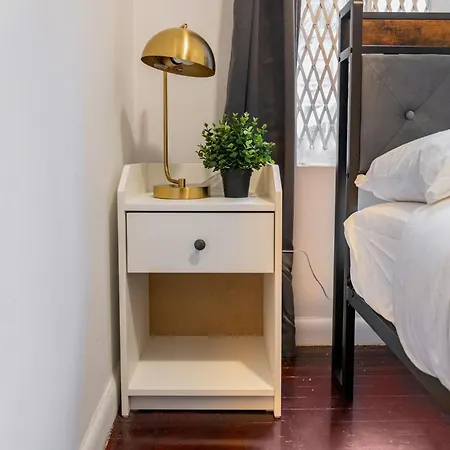 2 Bedroom In Manhattan Valley Apartment