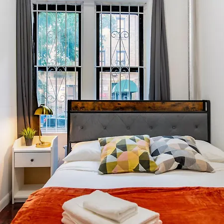 Apartment 2 Bedroom In Manhattan Valley
