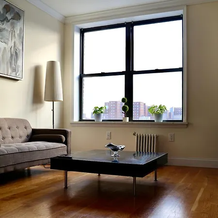 Modern 4 Bedroom In