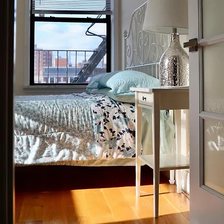 Modern 4 Bedroom In Apartment New York