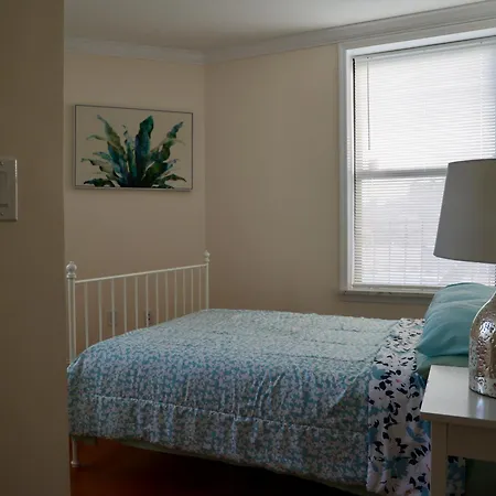 Modern 4 Bedroom In *