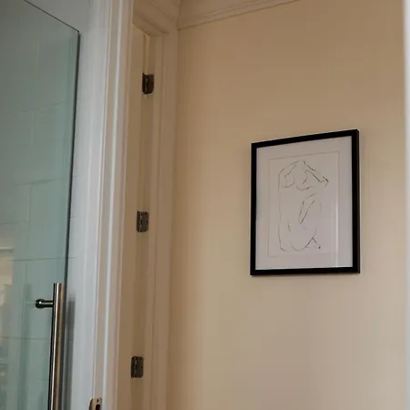 Apartment Modern 4 Bedroom In New York