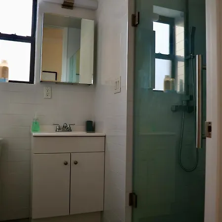 Modern 4 Bedroom In Apartment New York