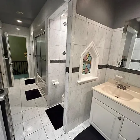 Guest house The Kingdom Cove *