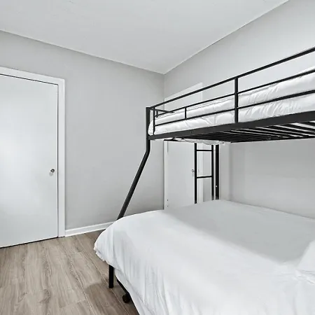 Holiday home Urban Duplex Nwr Nyc Games *