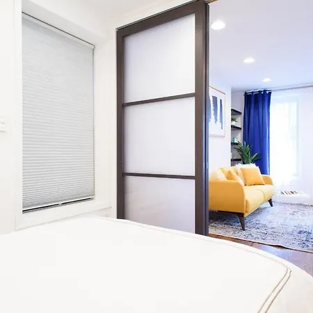 69-4a Quality New Prime Lower East 1br * New York