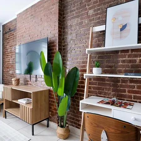 501-2fw Gorgeous Upper East Side
