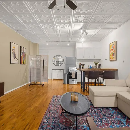 Vibrant Nyc Loft - Open Space For 6 Guests Apartment *