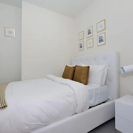 Amazing 3 Bedroom 1 Bath Apartment New York