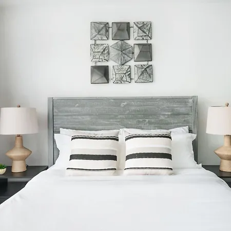 75-2d New 1br Prime Ues W&d Balcony Elevator * New York
