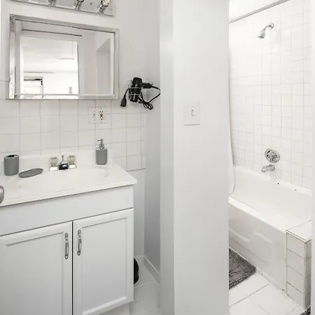 Spacious In Manhattan * New York