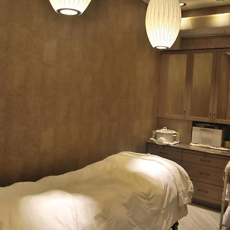 Hotel Washington Square 4*