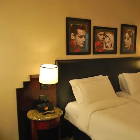 Hotel Washington Square