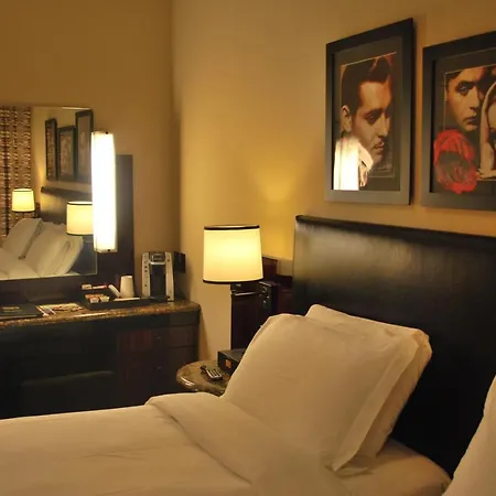 Washington Square Hotel