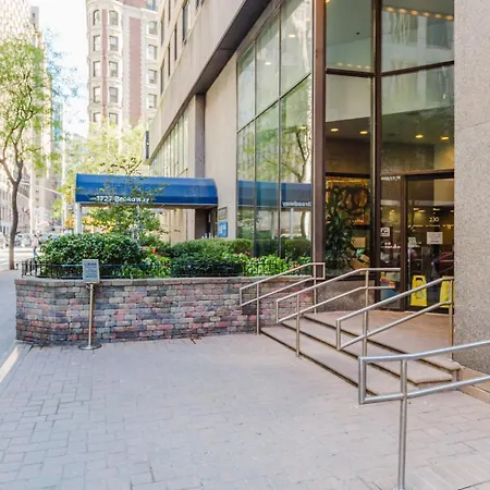 Midtown 2br W Gym Doorman Nr Park Nyc-506 Apartment *
