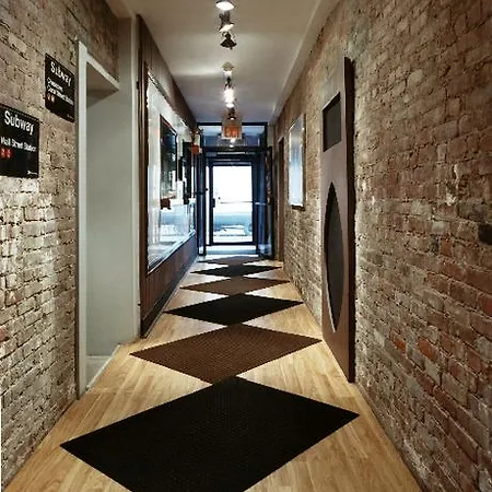 Off Soho 2*