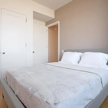 Two Bedroom - Columbus Avenue * New York