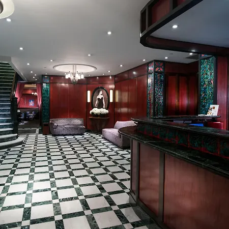 Washington Square Hotel