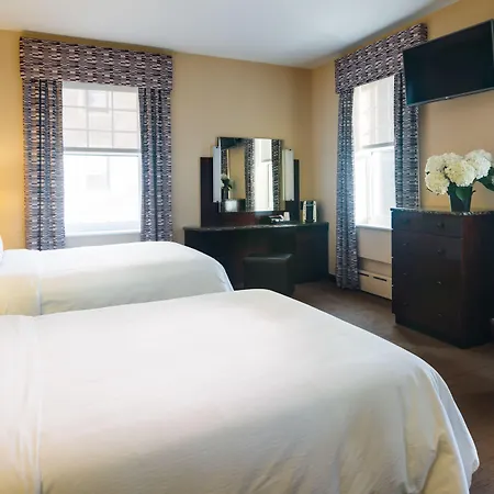 Washington Square Hotel