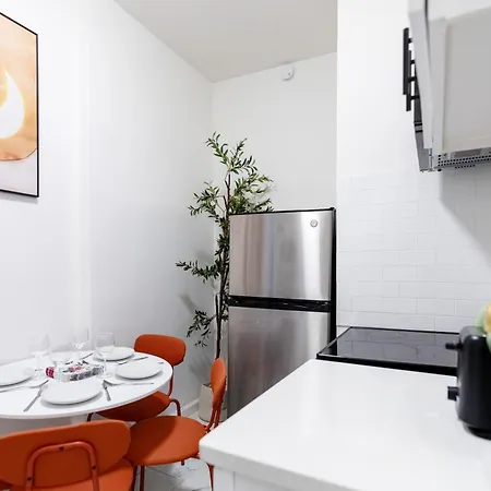 Bright & Stylish 3bd Unit Near Times Square New York