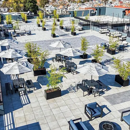 Landing Apartments - The Botanic *