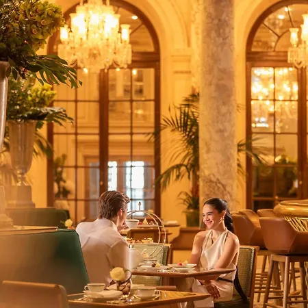 Hotel The Plaza, A Fairmont