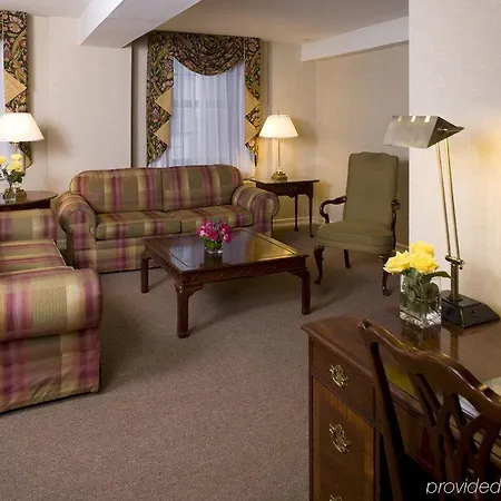 Beekman Tower Aparthotel 3*