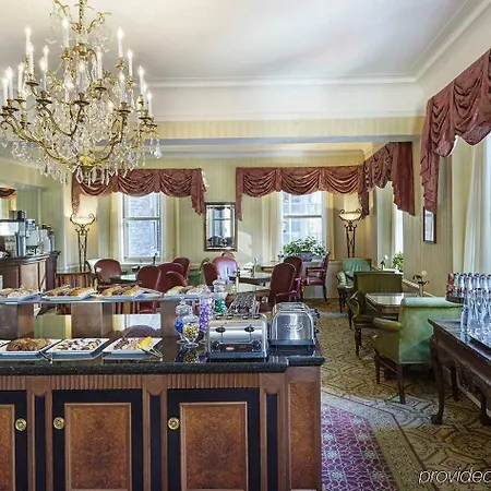 Hotel The Towers Of The Waldorf Astoria 5*