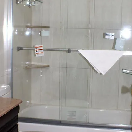 Homestay Bay Ridge Suites