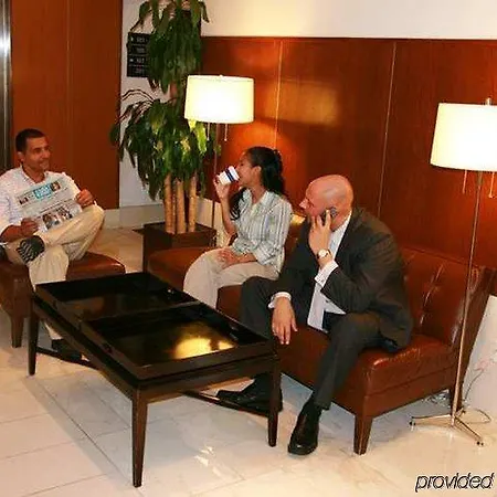 Hampton By Hilton Seaport New York