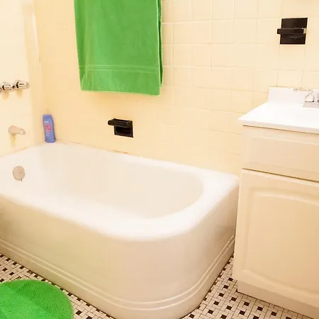 Apartment Greenacre New York