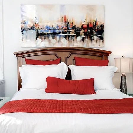 Global Luxury Suites At 800 6th Avenue New York