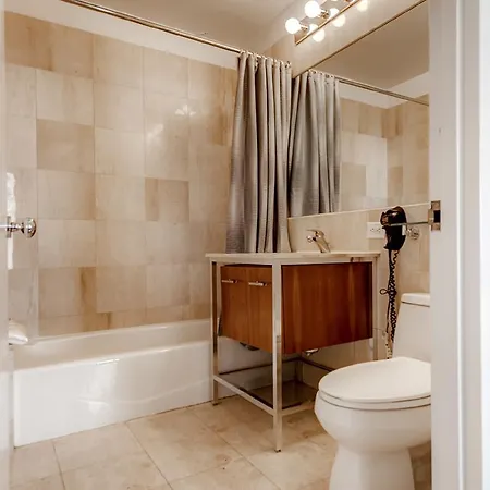 Global Luxury Suites At 800 6th Avenue New York