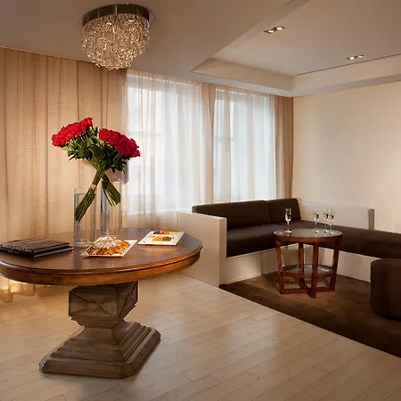 Hotel The Towers Of The Waldorf Astoria 5*