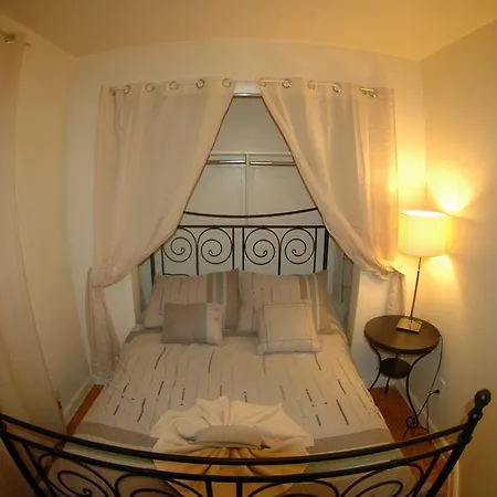 Apartment In Shared Steps From Times Square New York