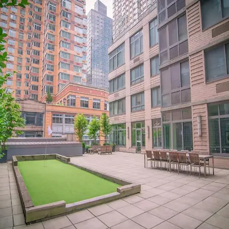 Global Luxury Suites At 800 6th Avenue New York