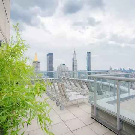 Global Luxury Suites At 800 6th Avenue